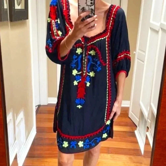 Poupette St. Barth Black Floral Embroidered Resort Beach Mini Dress Small - Picture 1 of 5